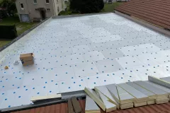 1773413975610